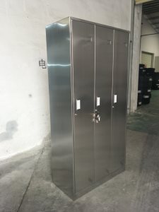 不锈钢更衣柜-三门
